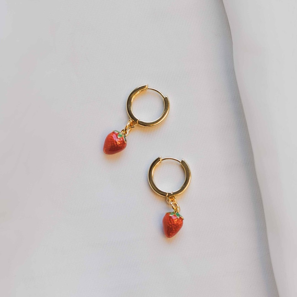 Handmade Strawberry Earrings (Name: “Majorie”). 🍓